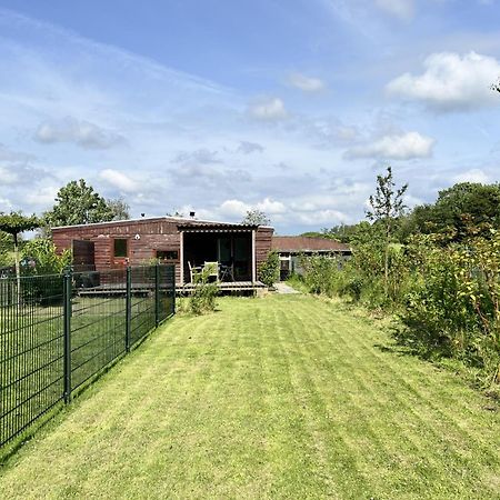 Vrijstaand Chalet Met Veel Buitenruimte En Veranda Zuid-Scharwoude Dış mekan fotoğraf