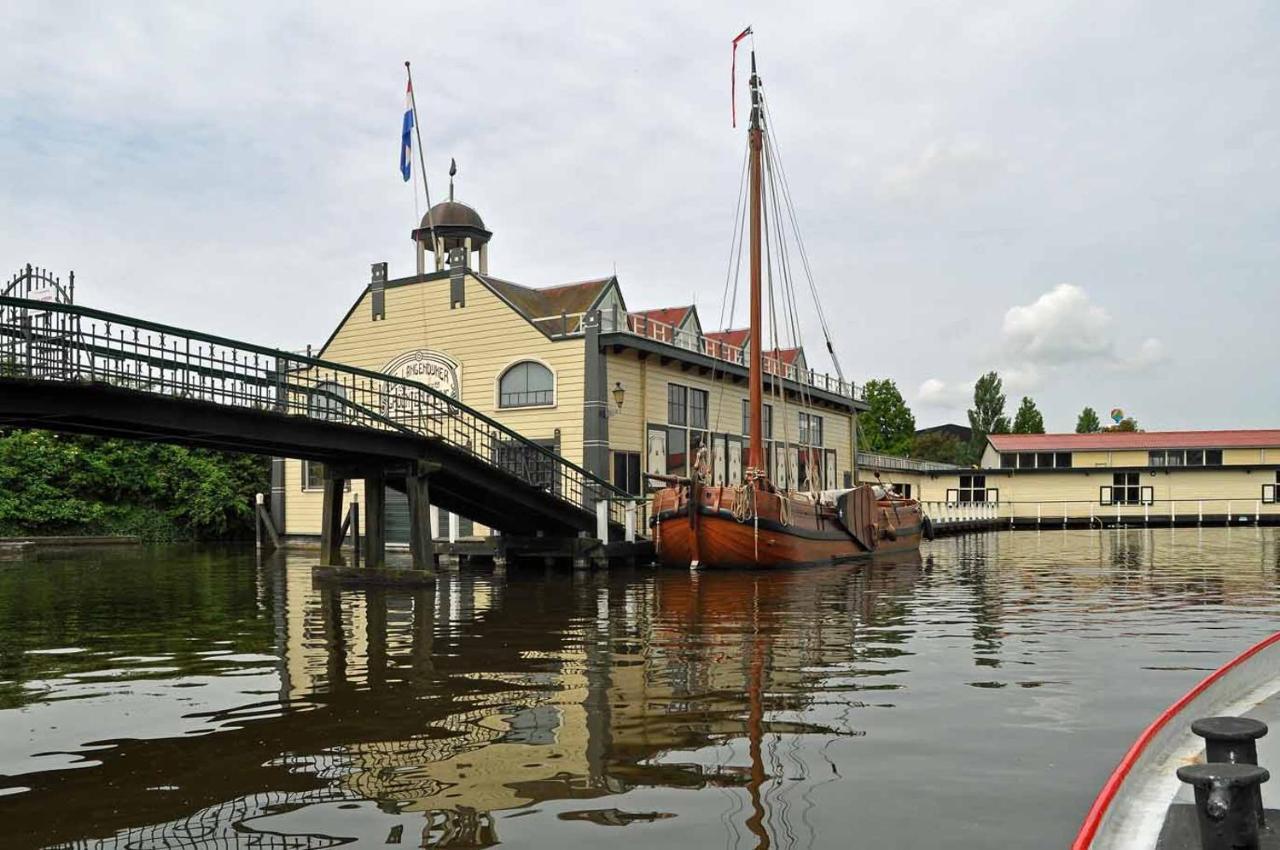 Vrijstaand Chalet Met Veel Buitenruimte En Veranda Zuid-Scharwoude Dış mekan fotoğraf